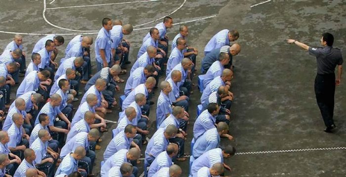Ditadura chinesa mantém o "gulag", embora diga que o aboliu | campos de concentração | Falun Gong | laogai | Epoch Times em Português