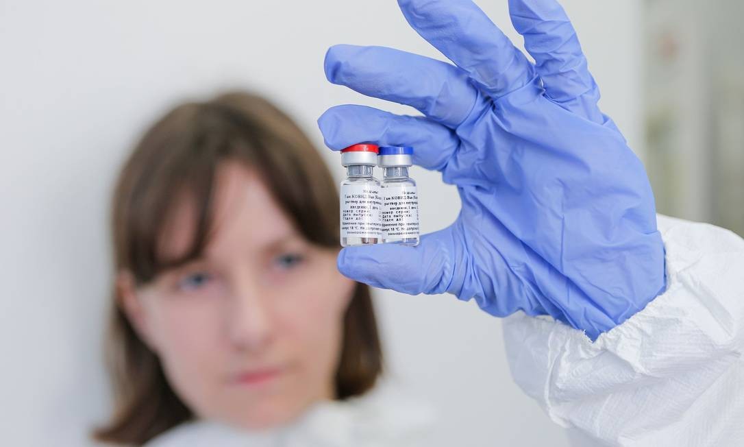 Rússia anuncia produção de primeiro lote de sua vacina para Covid-19 -  Jornal O Globo
