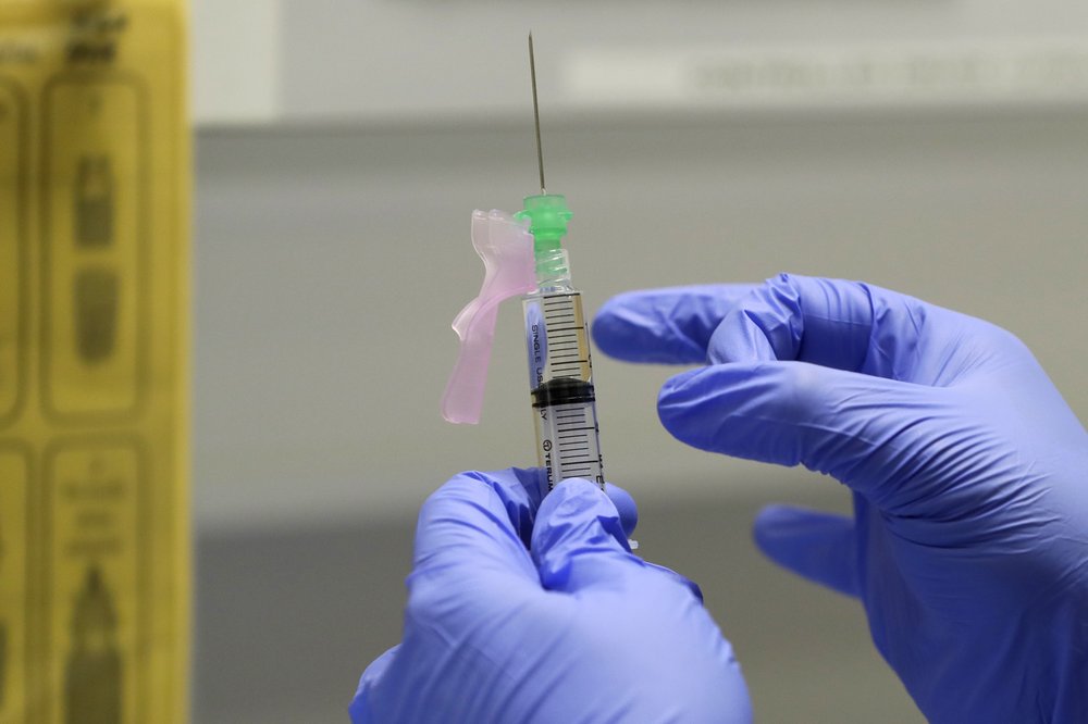Reino Unido infectará voluntários saudáveis ​​em ensaio de pesquisa de vacinas