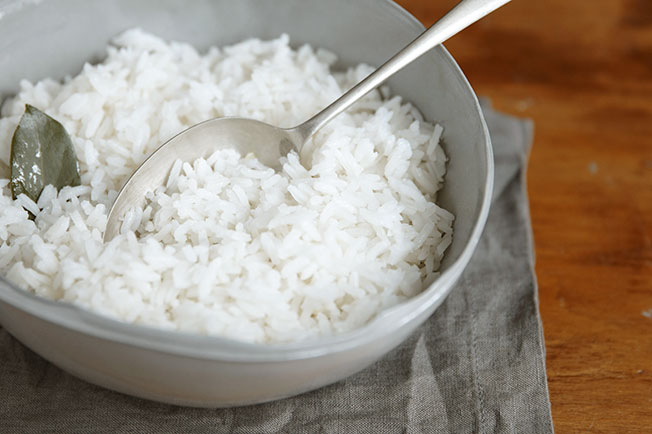 Cientistas dizem que este novo truque para cozinhar arroz remove o arsênico, mas mantém os nutrientes