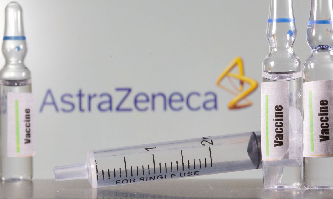 Cientistas estão intrigados com relação a número estranho nos resultados da vacina Oxford-AstraZeneca