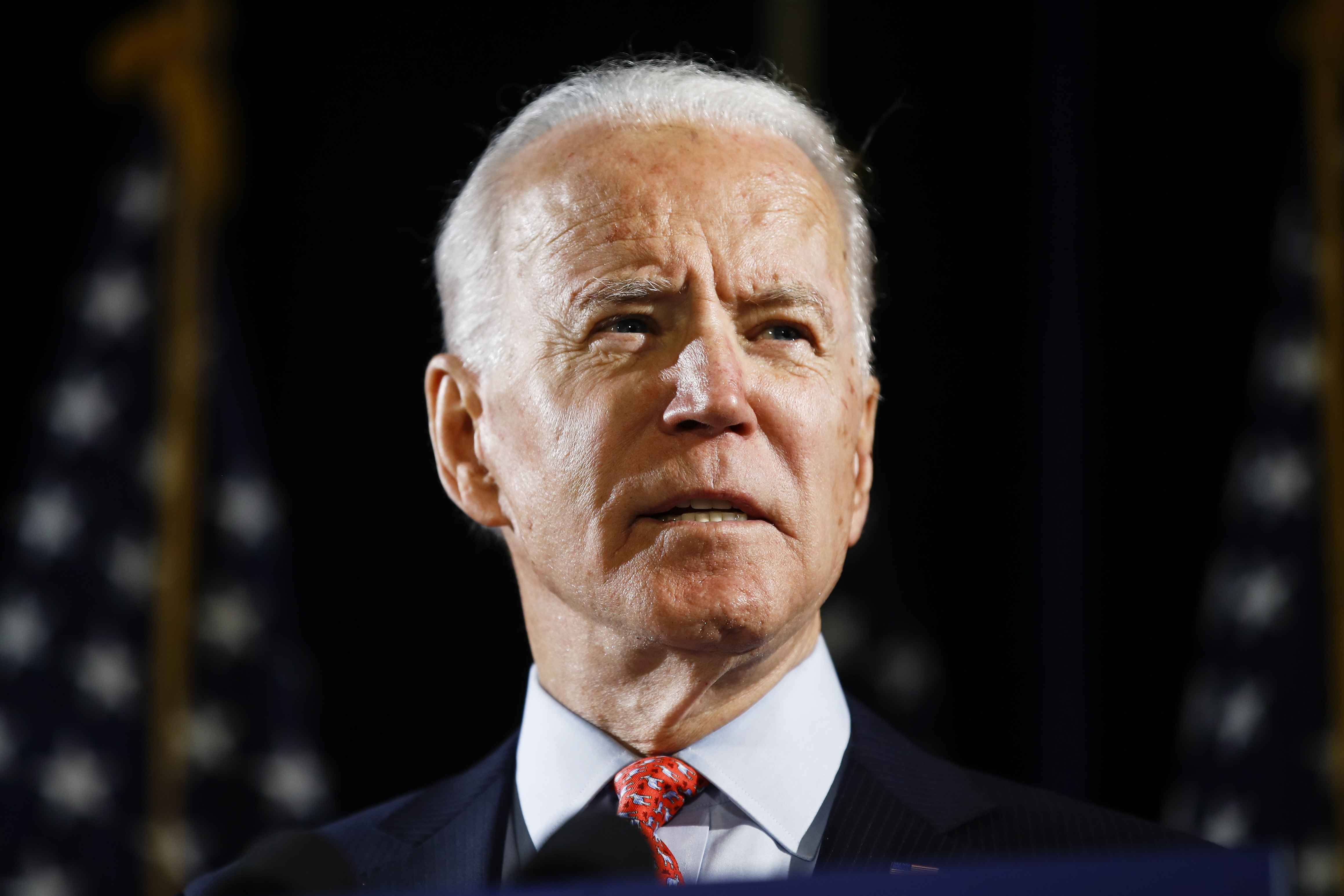 EUA: A maioria dos eleitores quer que Joe Biden avance políticas que promovam a igualdade de gênero