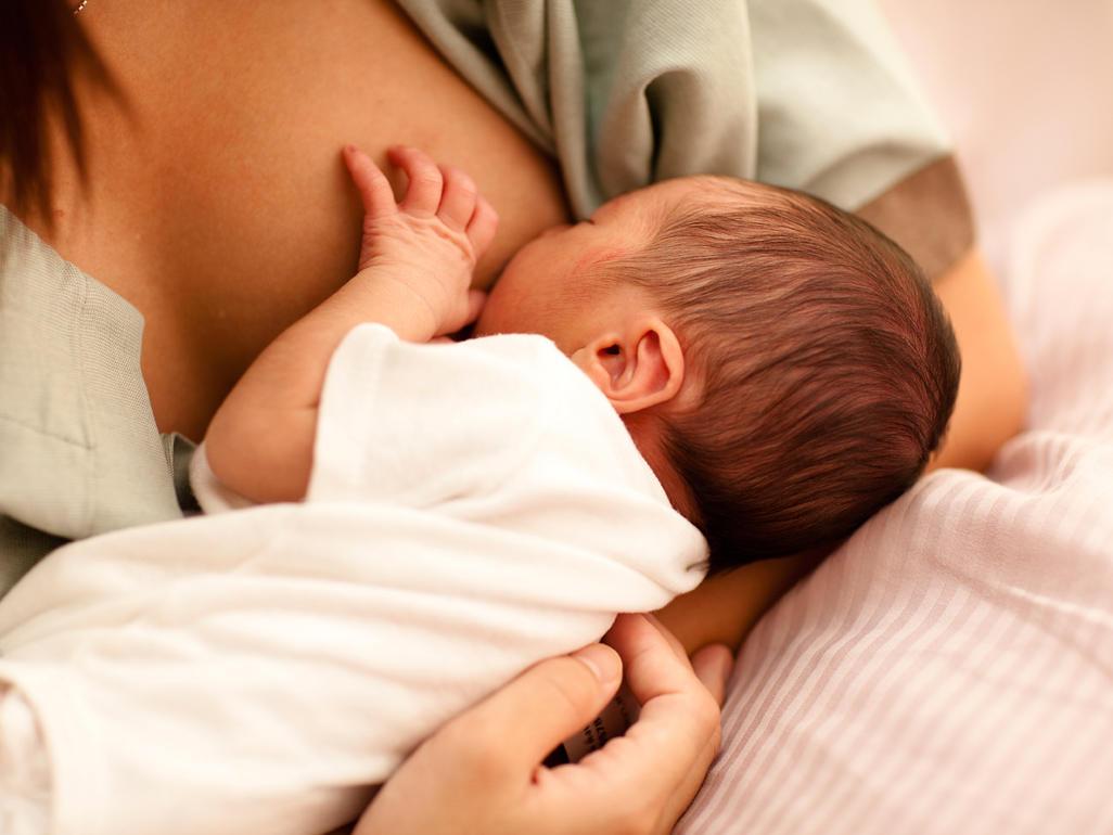 Por que os bebês amamentados têm sistemas imunológicos mais saudáveis? Há uma nova explicação